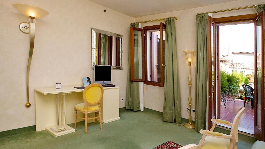 Classic Triple Room